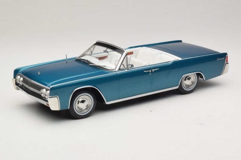 Lincoln Continental Convertible Turcoaz Metalizat KK-Scale 1:18 KKDC181524 Metal