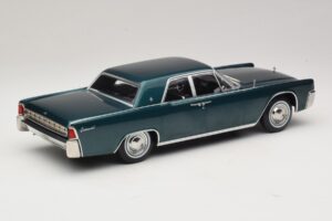Lincoln Continental Verde Închis Metalizat Matrix Reloaded & Revolutions KK-Scale 1:18 KKDC181481 Metal - imaginea 2 din 6