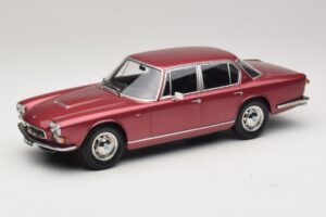 Maserati Quattroporte I Roșu Metalizat KK-Scale 1:18 KKDC181512 Metal