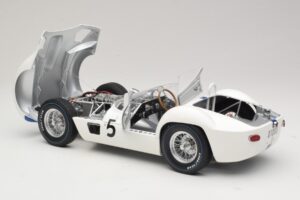 Maserati Tipo 61 #5 Camoradi S. Moss / D. Gurney 1000km Nurburgring Winner 1960 Minichamps 1:12 120601205 Metal - imaginea 5 din 8