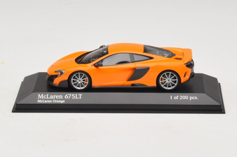 McLaren 675LT Portocaliu Minichamps 1:43 537154421 Metal