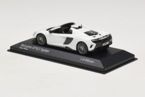 McLaren 675LT Spider Silica White Minichamps 1:43 537154432 Metal - imaginea 3 din 5