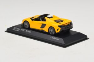 McLaren 675LT Spider Volcano Yellow Minichamps 1:43 537154430 Metal - imaginea 3 din 5