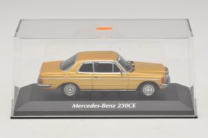Mercedes 230 CE C123 Auriu Metalizat Maxichamps 1:43 940032220 Metal - imaginea 4 din 5