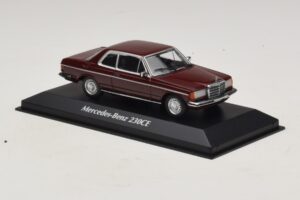 Mercedes 230 CE C123 Roșu Maxichamps 1:43 940032221 Metal - imaginea 3 din 5