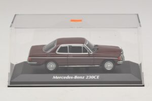 Mercedes 230 CE C123 Roșu Maxichamps 1:43 940032221 Metal - imaginea 4 din 5
