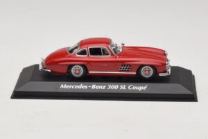 Mercedes 300 SL W198 Roșu Maxichamps 1:43 Mercedes 300 SL W198 Roșu Maxichamps 1:43 940039001 Metal
