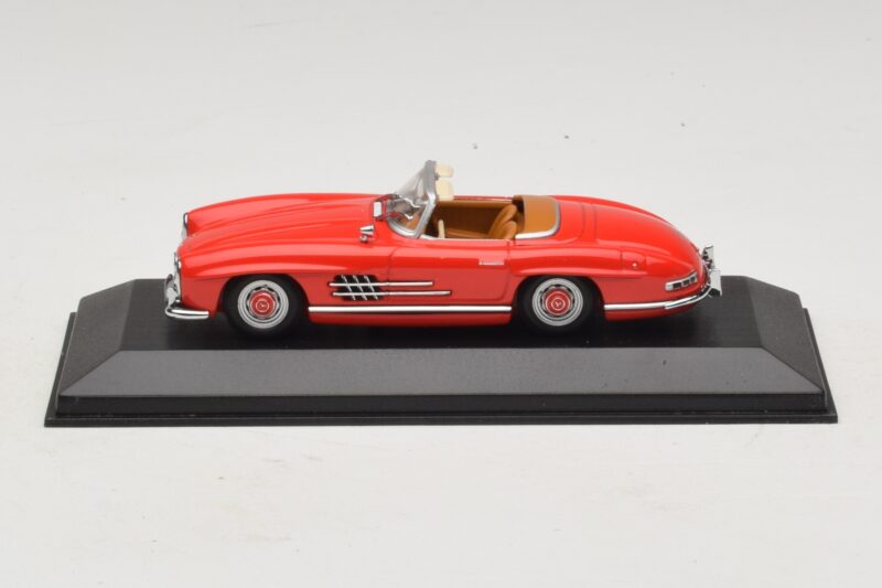 Mercedes 300 SL W198 Roșu Cu Interior Maro Minichamps 1:43 MB009 Metal