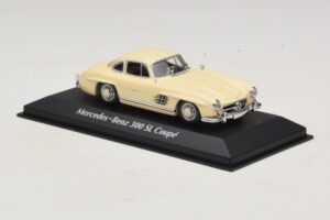 Mercedes 300 SL W198 Alb Maxichamps 1:43 940039002 Metal - imaginea 3 din 5