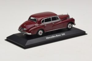 Mercedes 300 W186 Roșu Închis Maxichamps 1:43 940039060 Metal - imaginea 2 din 5