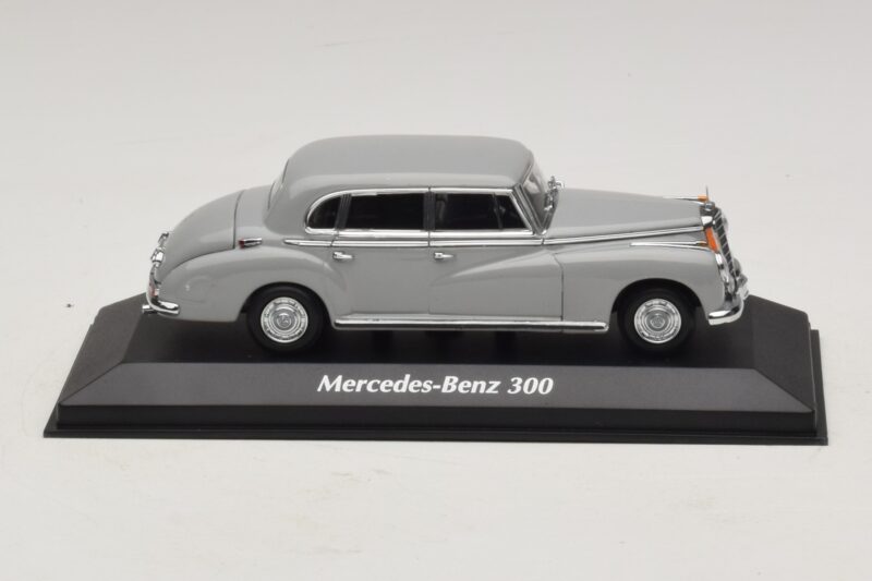 Mercedes 300 W186 Gri Maxichamps 1:43 Mercedes 300 W186 Gri Maxichamps 1:43 940039061 Metal