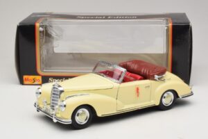 Mercedes 300S Crem Maisto 1:18 31806 Metal - imaginea 8 din 8
