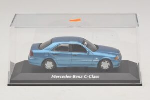 Mercedes C-Class W202 Albastru Metalizat Maxichamps 1:43 940037060 Metal - imaginea 4 din 5