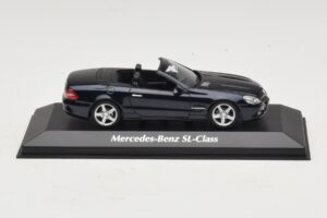 Mercedes SL R230 Albastru Metalizat Maxichamps 1:43 Mercedes SL R230 Albastru Metalizat Maxichamps 1:43 940037531 Metal