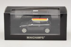 Mini Cooper One R50 Verde Cu Steag German Minichamps 1:43 MINI033 Metal - imaginea 5 din 5
