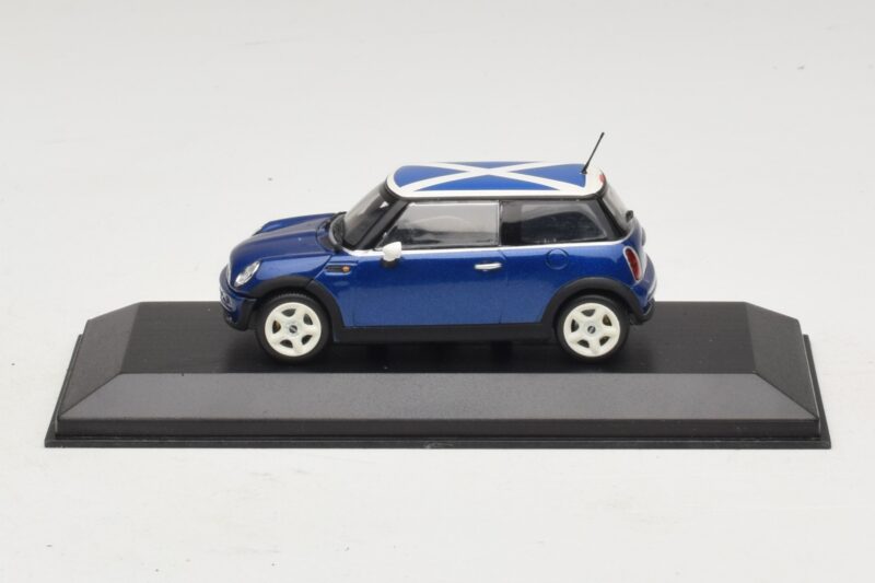 Mini Cooper S R53 Albastru Cu Steag Scoțian Minichamps 1:43 MINI016 Metal
