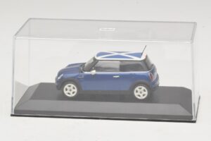 Mini Cooper S R53 Albastru Cu Steag Scoțian Minichamps 1:43 MINI016 Metal - imaginea 4 din 5