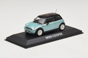 Mini Cooper S R53 Albastru Deschis Metalizat Cu Acoperiș Negru Minichamps 1:43 MINI030 Metal - imaginea 2 din 4