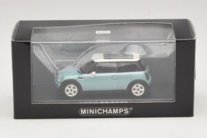 Mini Cooper S R53 Albastru Deschis Metalizat Cu Acoperiș Panoramic Minichamps 1:43 MINI018 Metal - imaginea 4 din 4