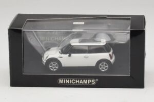 Mini Cooper S R53 Alb Cu Acoperiș Panoramic Minichamps 1:43 MINI020 Metal - imaginea 5 din 5