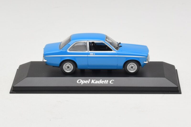 Opel Kadett C Albastru Maxichamps 1:43 940045601 Metal