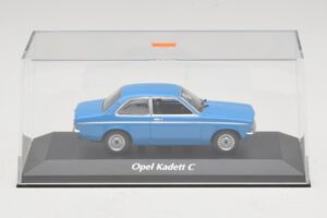 Opel Kadett C Albastru Maxichamps 1:43 940045601 Metal - imaginea 4 din 5