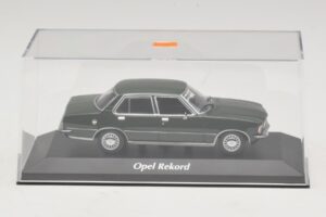 Opel Rekord D Verde Închis Maxichamps 1:43 940044001 Metal - imaginea 4 din 5