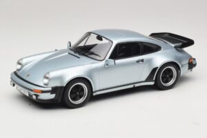 Porsche 911 930 Turbo 3.3 Argintiu KK-Scale 1:18 KKDC181444 Metal
