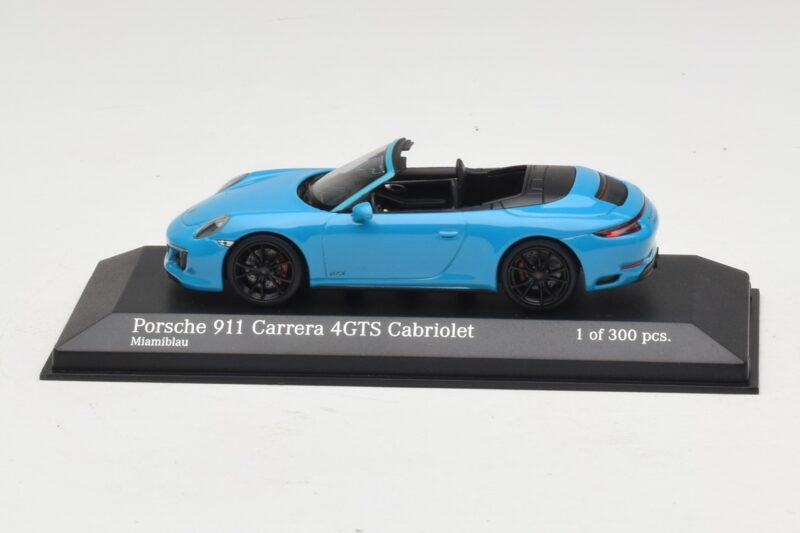 Porsche 911 991.1 Carrera 4 GTS Cabriolet Albastru Minichamps 1:43 Porsche 911 991.1 Carrera 4 GTS Cabriolet Albastru Minichamps 1:43 410067332 Metal