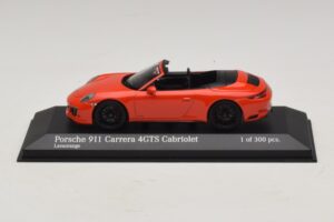 Porsche 911 991.1 Carrera 4 GTS Cabriolet Portocaliu Minichamps 1:43 410067331 Metal