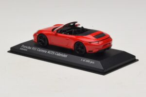 Porsche 911 991.1 Carrera 4 GTS Cabriolet Roșu Minichamps 1:43 410067330 Metal - imaginea 3 din 5