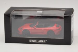 Porsche 911 991.1 Carrera 4 GTS Cabriolet Roșu Minichamps 1:43 410067330 Metal - imaginea 5 din 5