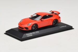 Porsche 911 991.1 GT3 Portocaliu Minichamps 1:43 410066024 Metal - imaginea 2 din 5