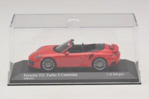 Porsche 911 991.1 Turbo S Cabriolet Roșu Minichamps 1:43 410067180 Metal - imaginea 4 din 5