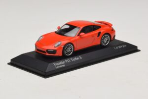 Porsche 911 991.1 Turbo S Portocaliu Minichamps 1:43 410067171 Metal - imaginea 2 din 5