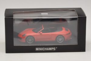 Porsche 911 991.2 Carrera 4 Cabriolet Portocaliu Minichamps 1:43 410067231 Metal - imaginea 5 din 5