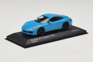 Porsche 911 991.2 Carrera 4 GTS Miami Blue Minichamps 1:43 410067322 Metal - imaginea 2 din 5