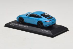 Porsche 911 991.2 Carrera 4 GTS Miami Blue Minichamps 1:43 410067322 Metal - imaginea 3 din 5