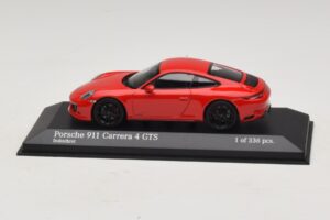 Porsche 911 991.2 Carrera 4 GTS Roșu Minichamps 1:43 410067320 Metal