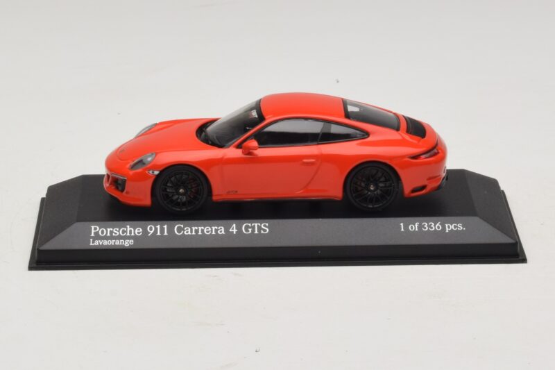 Porsche 911 991.2 Carrera 4 GTS Portocaliu Minichamps 1:43 410067321 Metal