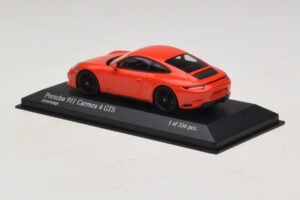 Porsche 911 991.2 Carrera 4 GTS Portocaliu Minichamps 1:43 410067321 Metal - imaginea 3 din 5