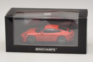 Porsche 911 991.2 Carrera 4S Portocaliu Minichamps 1:43 410067241 Metal - imaginea 5 din 5