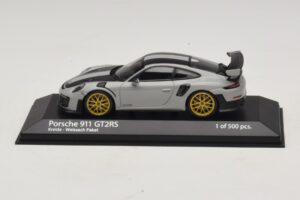 Porsche 911 991.2 GT2 RS Weissach Package Chalk Minichamps 1:43 410067220 Metal
