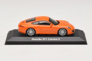 Porsche 911 991 Carrera S Portocaliu Maxichamps 1:43 940060221 Metal