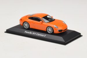 Porsche 911 991 Carrera S Portocaliu Maxichamps 1:43 940060221 Metal - imaginea 3 din 5