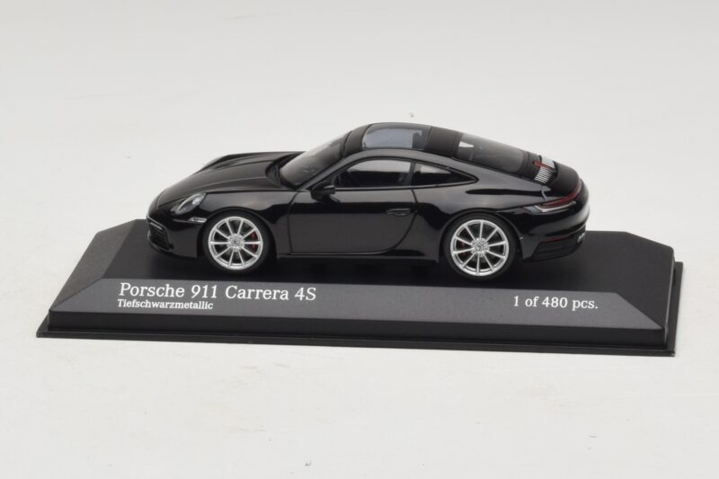 Porsche 911 992 Carrera 4S Negru Metalizat Minichamps 1:43 410069320 Metal