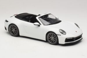 Porsche 911 992 Carrera 4S Cabriolet Alb Minichamps 1:18 155067330 Metal - imaginea 4 din 6