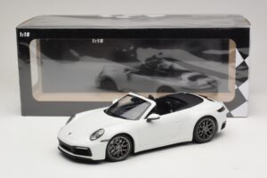 Porsche 911 992 Carrera 4S Cabriolet Alb Minichamps 1:18 155067330 Metal - imaginea 6 din 6