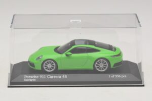 Porsche 911 992 Carrera 4S Verde Minichamps 1:43 410069322 Metal - imaginea 4 din 5