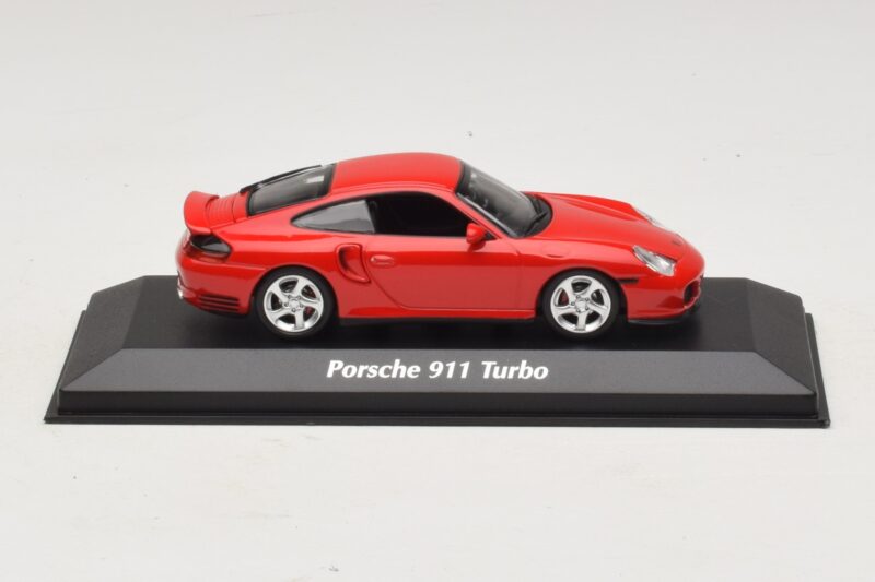 Porsche 911 996 Turbo Roșu Maxichamps 1:43 Porsche 911 996 Turbo Roșu Maxichamps 1:43 940069300 Metal